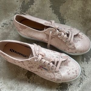 Superga Sneakers